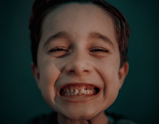 Hutchinson Teeth: Causes, Treatment & Prevention Guide – NatruSmile